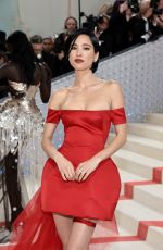 KELSEY ASBILLE at 2023 Met Gala Celebrating Karl Lagerfeld: A Line of Beauty in New York 05/01/2023