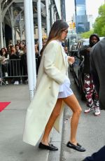 KENDALL JENNER Arrives at a Hotel to Get Ready for Met Gala in New York 05/01/2023