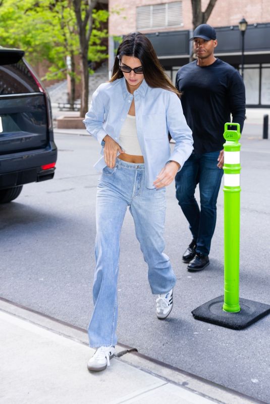 KENDALL JENNER Out and About in New York 05/03/2023