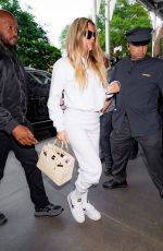 KHLOE KARDASHIAN Arrives at Ritz-carlton Hotel in New York 05/15/2023