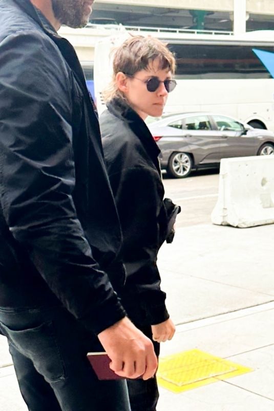 KRISTEN STEWART Arrives at LAX Airport in Los Angeles 04/29/2023