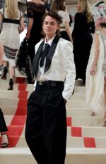 KRISTEN STEWART at 2023 Met Gala Celebrating Karl Lagerfeld: A Line of Beauty in New York 05/01/2023