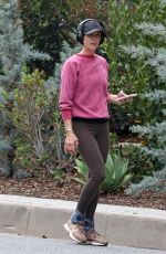 KRISTEN WIIG Out and About in Pasadena Neighborhood 05/10/2023