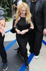 KYLIE MINOGUE Arrives at a Wine Tasting Event in Los Angeles 05/22/2023