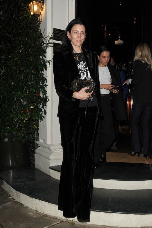 LIBERTY ROSS Leaves Casa Cruz Restaurant in Notting Hill 05/10/2023