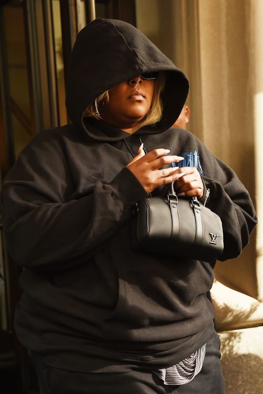 LIZZO Leaves Mark Hotel in New York 05/02/2023
