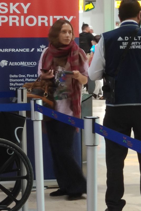 MARY KATE OLSEN Leaves Puerto Vallarta 05/08/2023