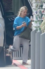 MELISSA COHEN Shopping at Whole Foods in Malibu 05/16/2023