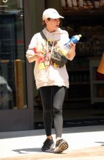 MILA KUNIS Out Shopping with a Friend in Los Angeles 05/17/2023