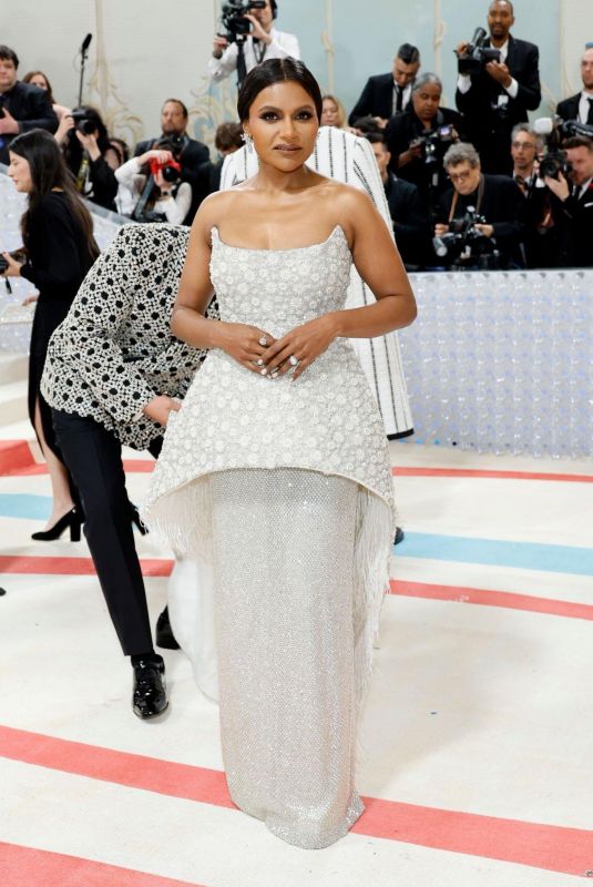 MINDY KALING at 2023 Met Gala Celebrating Karl Lagerfeld: A Line of Beauty in New York 05/01/2023