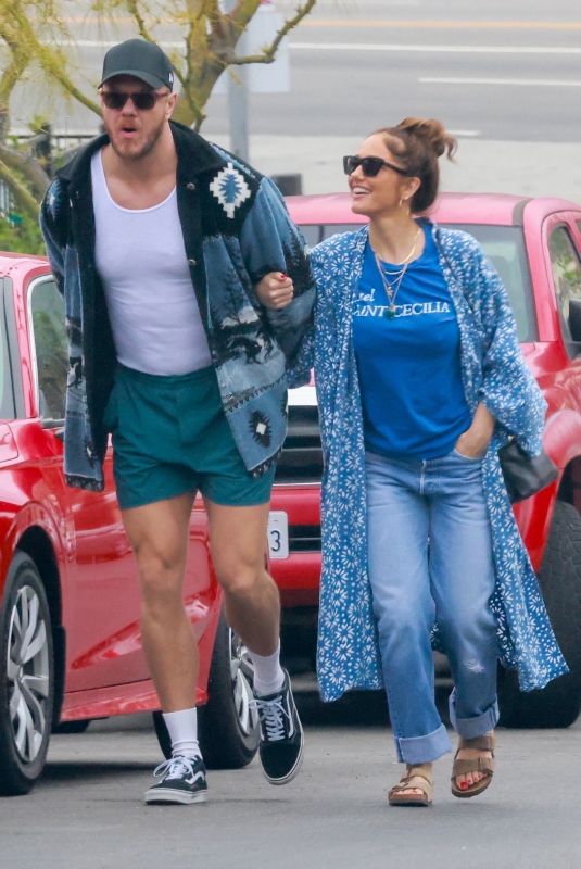 MINKA KELLY and Dan Reynolds Out for Breakfast 05/16/2023