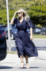 MOLLY SIMS Out and About in Santa Monica 05/11/2023