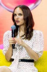 NATALIE PORTMAN Speaks with Reporter at an Event in Poznan 05/11/2023