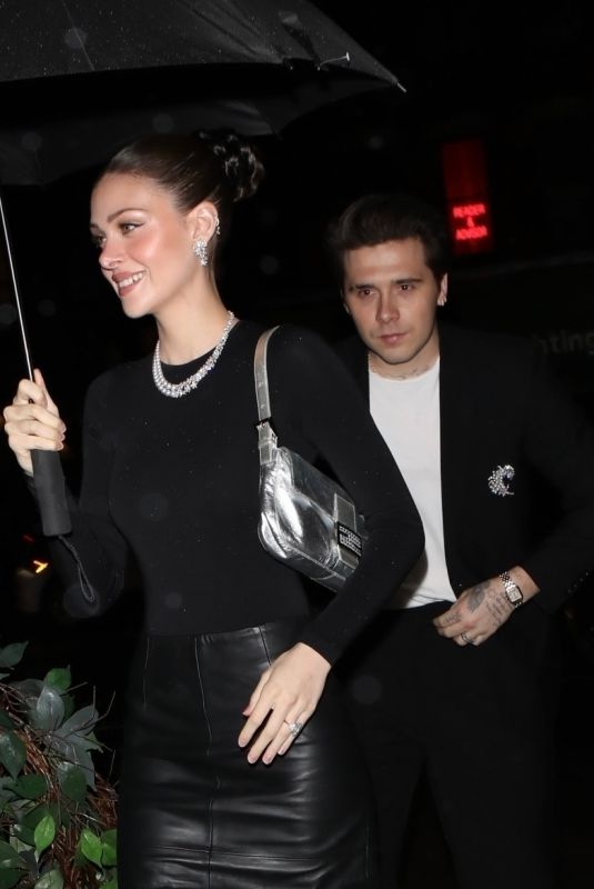 NICOLA PELTZ and Brooklyn Beckham Out for a Dinner Date in New York 04/29/2023
