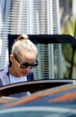 NICOLE and SOFIA RICHIE Out for Lunch with Their Husbands in Brentwood 05/18/2023