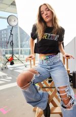 OLIVIA PONTON for American Eagle Pride Collection 2023