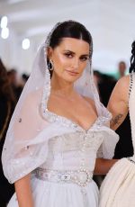 PENELOPE CRUZ at 2023 Met Gala Celebrating Karl Lagerfeld: A Line of Beauty in New York 05/01/2023