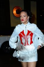 RIHANNA Out for Dinner in New York 05/04/2023