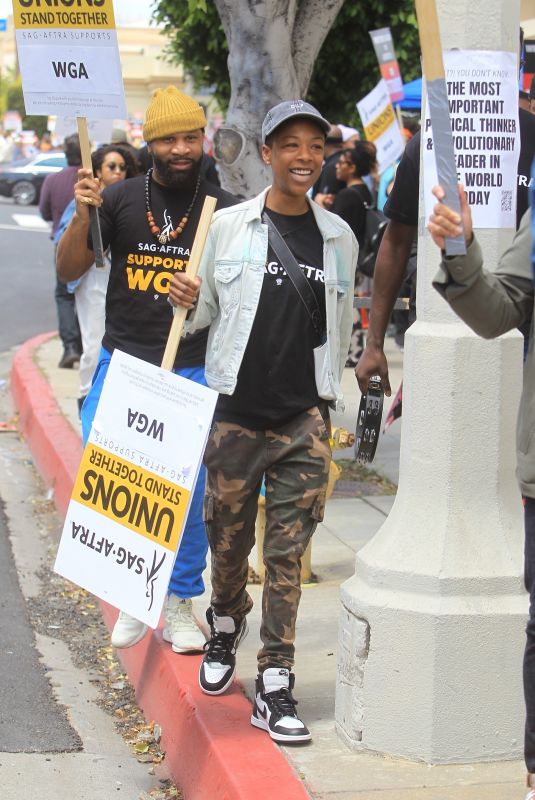 SAMIRA WILEY Supporting WGA Strike at Paramount in Los Angeles 05/10/2023