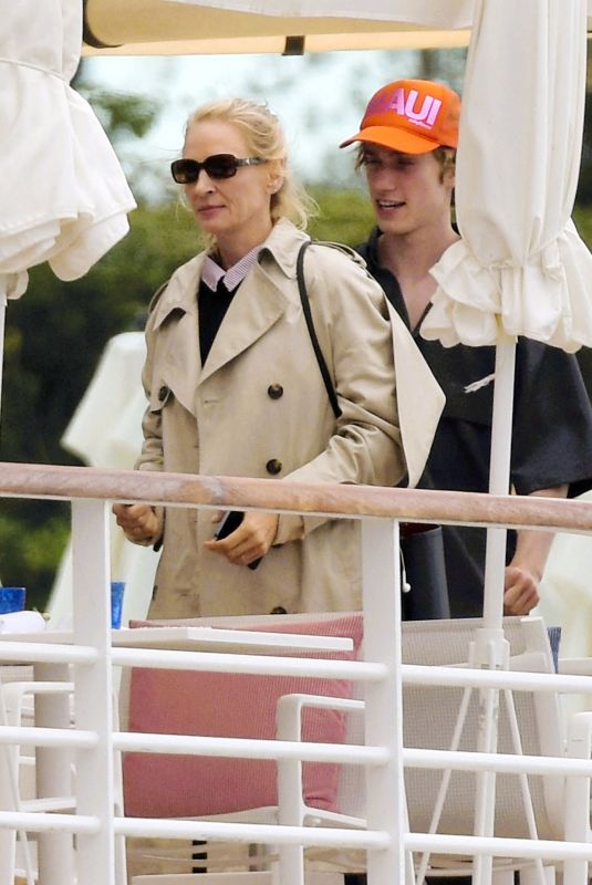 UMA THURMAN Out for Lunch at Hotel du Cap Eden Roc 05/16/2023