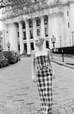 VANESSA KIRBY in Harper