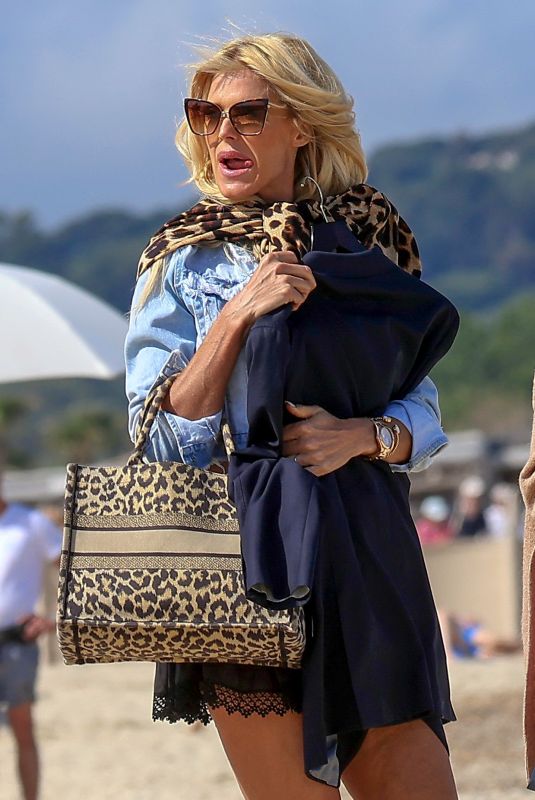 VICTORIA SILVSTEDT Out at Byblos Beach in Saint-Tropez 05/06/2023