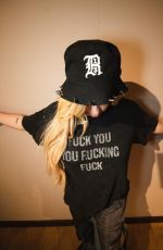 AVRIL LAVIGNE - Instagram Photos 06/04/2023