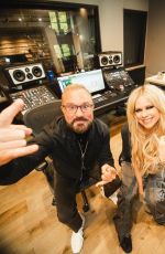 AVRIL LAVIGNE - Instagram Photos 06/04/2023