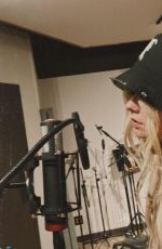 AVRIL LAVIGNE - Instagram Photos 06/04/2023