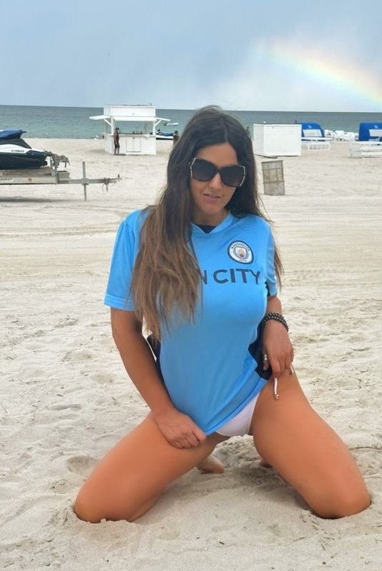 CLAUDIA ROMANI Supports Manchester City in Miami 06/09/2023