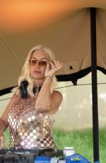 DENISE VAN OUTEN DJing at VIP Area of Mighty Hoopla Festival at Brockwell Park in London 06/04/2023