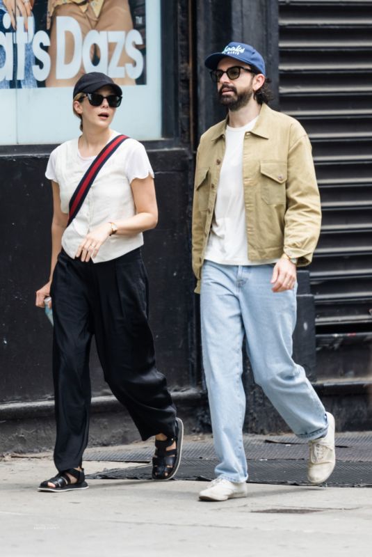 ELIZABETH OLSEN and Robbie Arnet Out in New York 06/12/2023