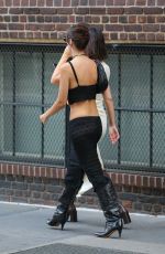EMILY RATAJKOWSKI Out and About in New York 06/05/2023