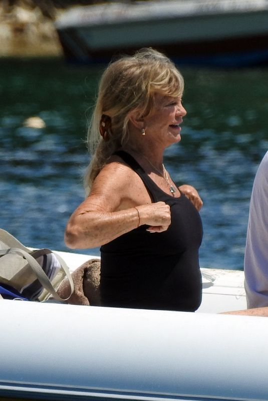 GOLDIE HAWN on acation at Skiathos Island in Greece 06/14/2023