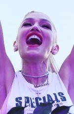 GSWEN STEFANI Watching P!nk at British Summertime 2023 at Hyde Park in London 06/25/2023