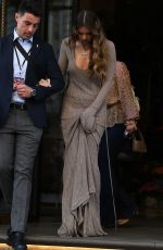 HAILEE STEINFELD Leaves Her Hotel in London 06/01/2023