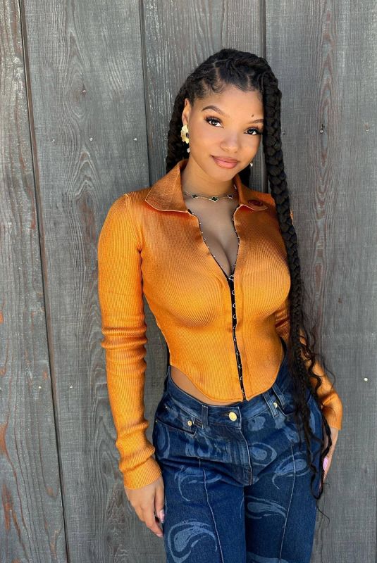HALLE BAILEY - Instagram Photos 06/29/2023