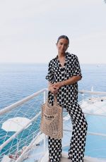 HELEN OWEN - Instagram Photos 06/25/2023