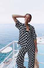 HELEN OWEN - Instagram Photos 06/25/2023