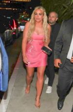 JAMIE LYNN SPEARS Leaves Dinner at San Vicente Bungalows in West Hollywood 06/22/2023