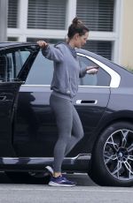 JENNIFER GARNER Back to Her Car in Los Angeles 06/01/2023