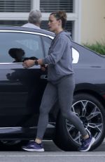 JENNIFER GARNER Back to Her Car in Los Angeles 06/01/2023