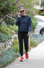 JENNIFER GARNER Out Hikinig in Brentwood 06/05/2023