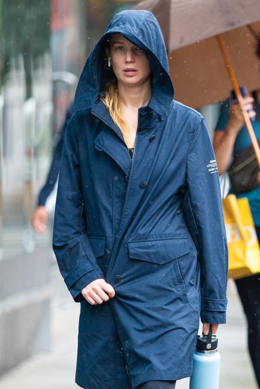 JENNIFER LAWRENCE Out and About in New York 06/27/2023