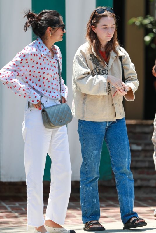 KAITLYN DEVER Out for Lunch with a Friend at San Vicente Bungalows in West Hollywood 06/27/2023