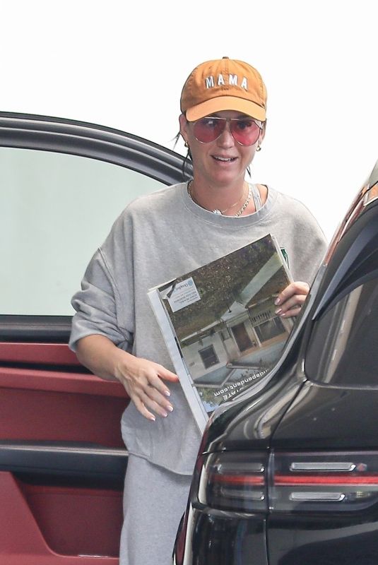 KATY PERRY Visits a Friend at a Hotel in Beverly Hills 06/06/2023