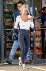 KIM ZOLCIAK at a Gas Station in Atlanta 06/06/2023