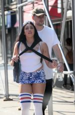 LOURDES LEON and Jonathan Puglia After Doing a Sale Garage in New York 06/17/2023
