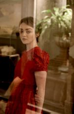 MAISIE WILLIAMS for Christian Dior Fall 2023 Collection