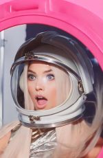 MARGOT ROBBIE for Vogue Magazine, June-july 2023